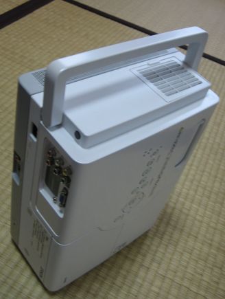 エプソンのホームプロジェクター「ドリーミオ」